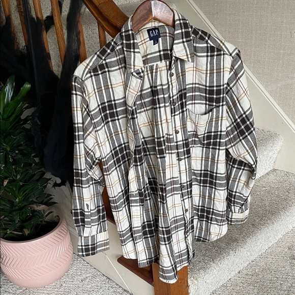 GAP Tops - GAP Plaid Fall Flannel Button Down Shirt